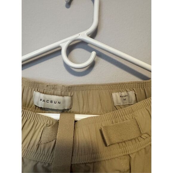 Pacsun baggy tan cargo/parachute/tactical pants size medium - Picture 2 of 4